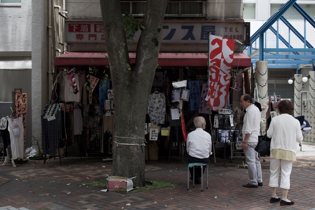 洋服販売店