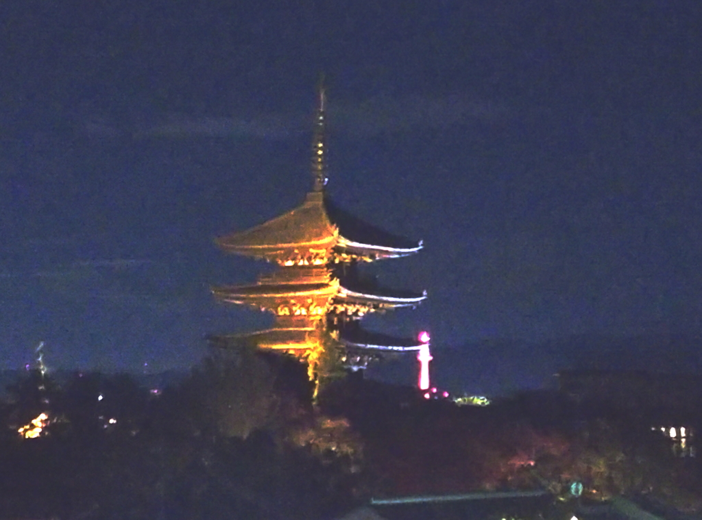 八坂の塔 (夜景）