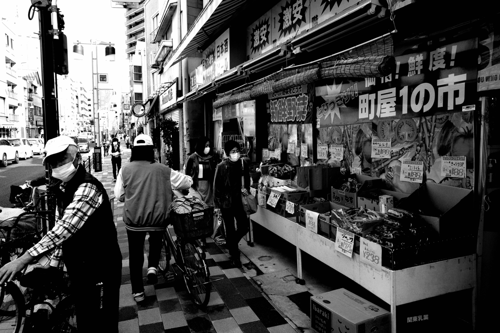 下町の衣料品店