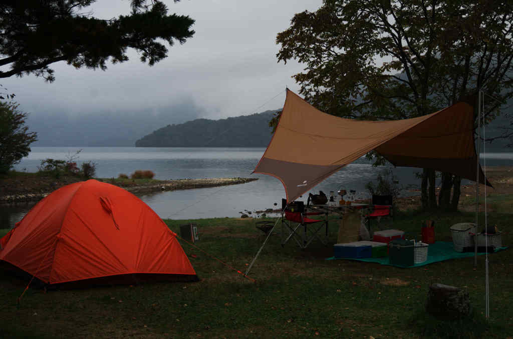 キャンプサイト