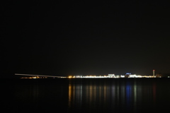 深夜の着陸