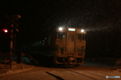 吹雪をゆく