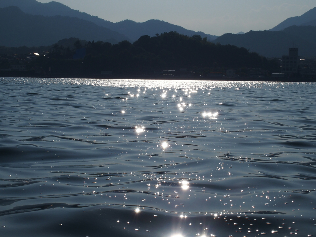 夕暮れの海