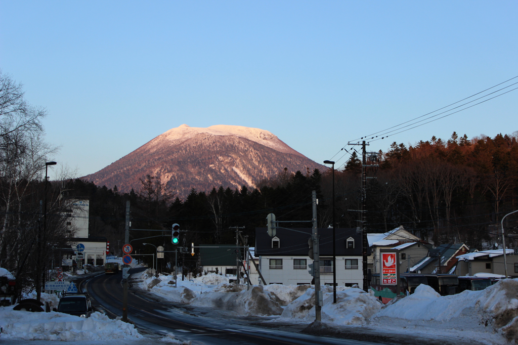 雄阿寒岳、夕暮れ