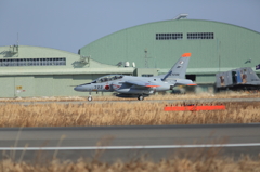 飛行教導隊T-4