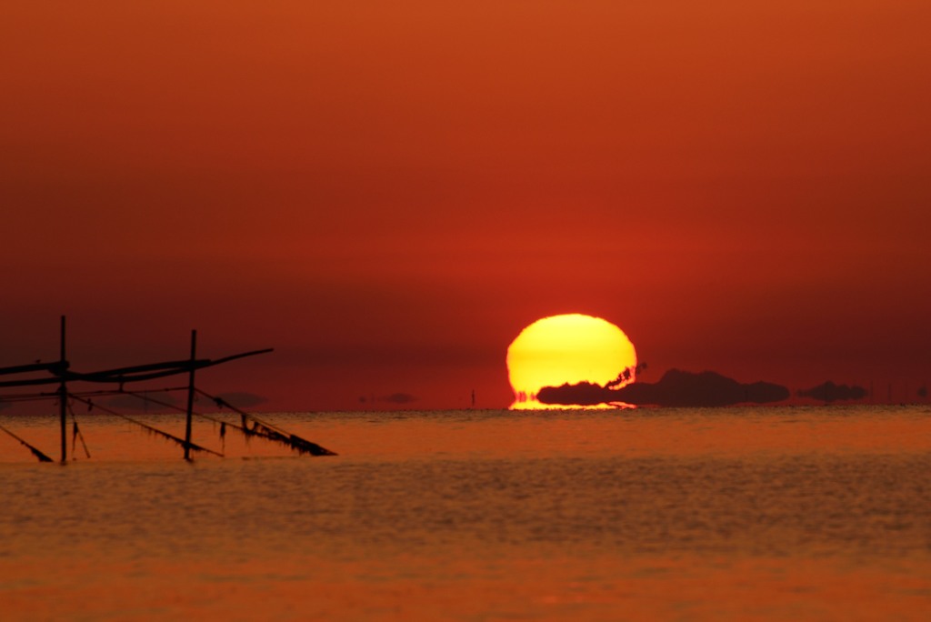 ダルマ太陽（朝日）