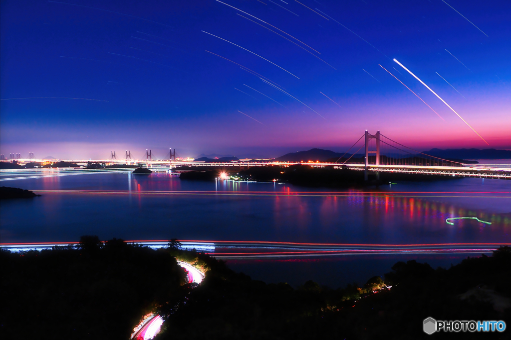 静かな瀬戸内の夜景