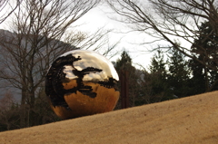 箱根彫刻の森美術館の【玉】