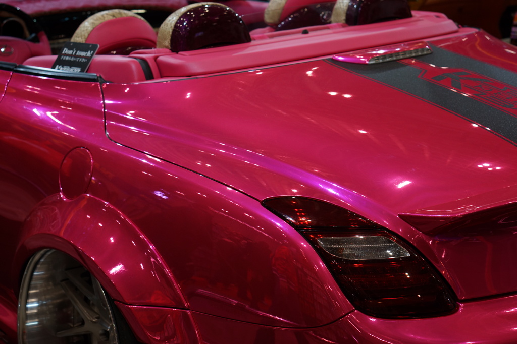 ピンクのLEXUS