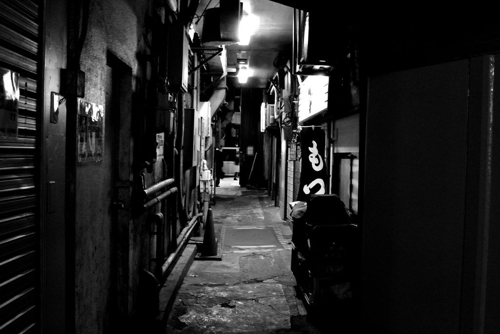 路地裏