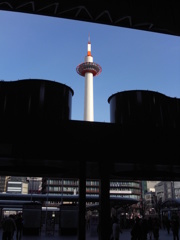 朝の京都タワー
