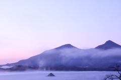 夜明けの磐梯山