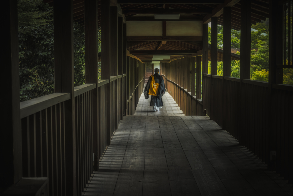回廊（本土寺）