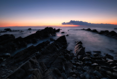 平磯海岸（平磯白亜紀層）日の出前