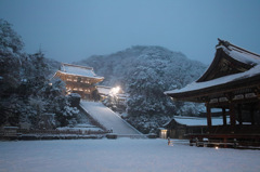 雪の八幡様①