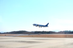 ７８７