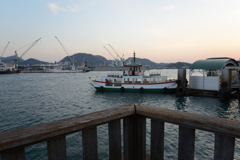 向島へ
