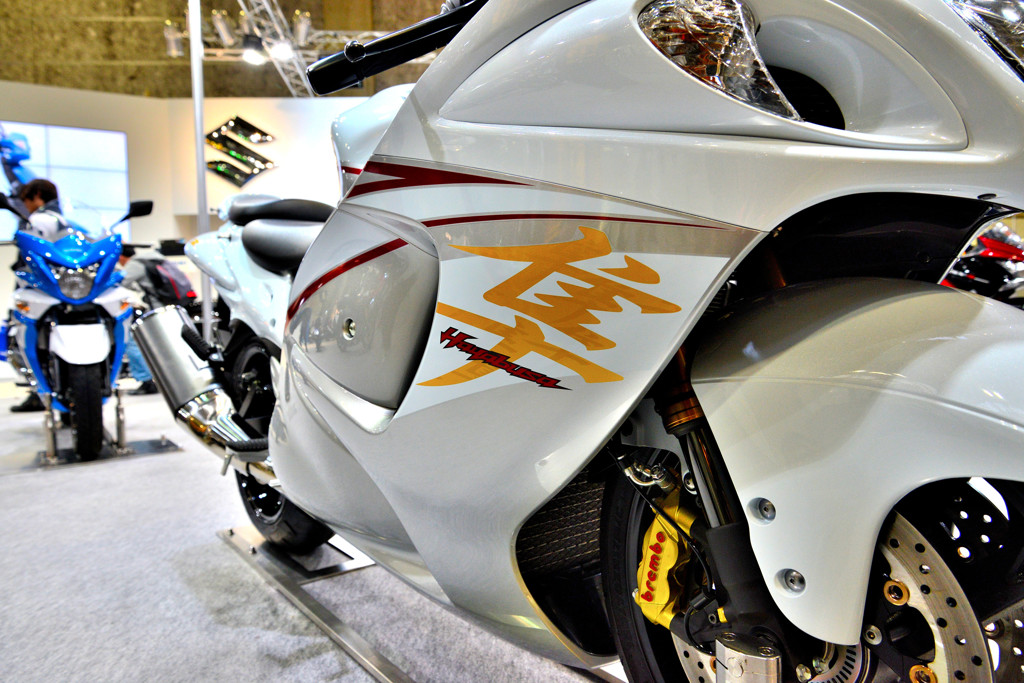 SUZUKI　隼
