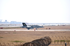 F18徐行中
