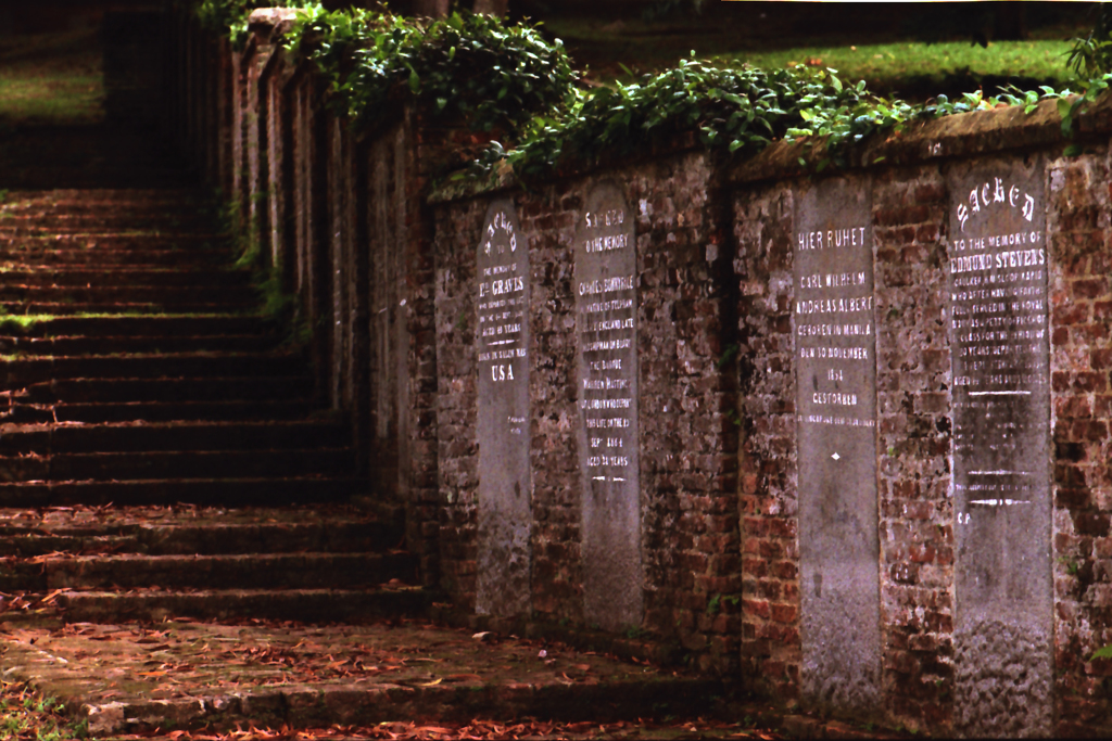 Wall (Fort Canning) 01