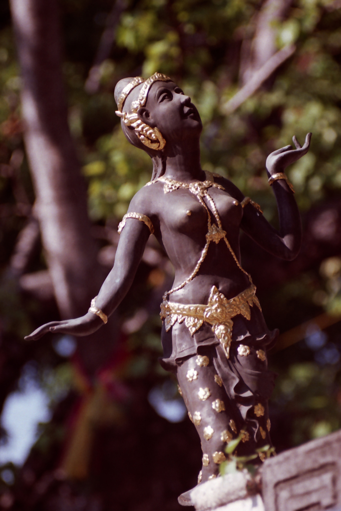 Wat Suthat 24