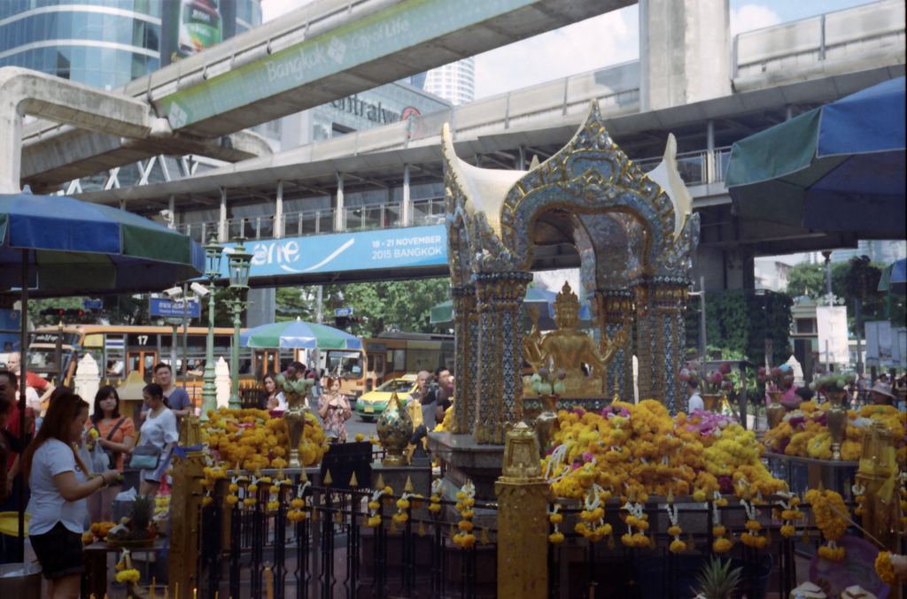 Erawan Shrine 01