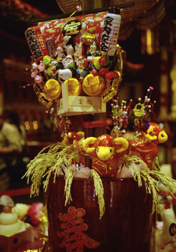 Buddha Tooth Relic Temple 02