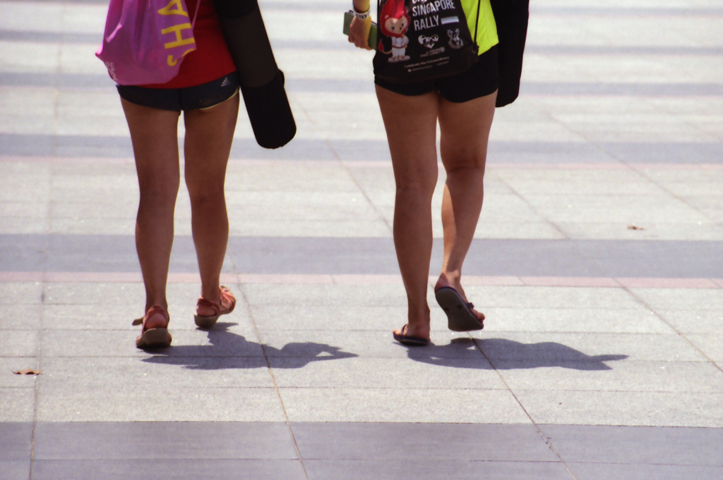 Bowlegged Ladies 01
