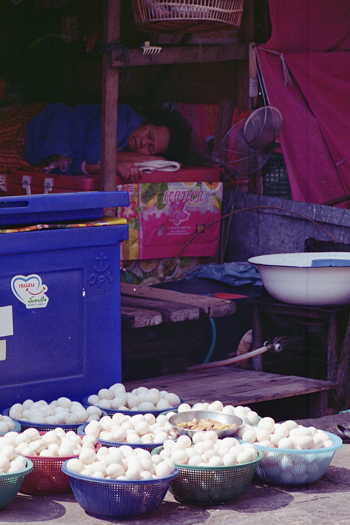 Thewarat Market (1)