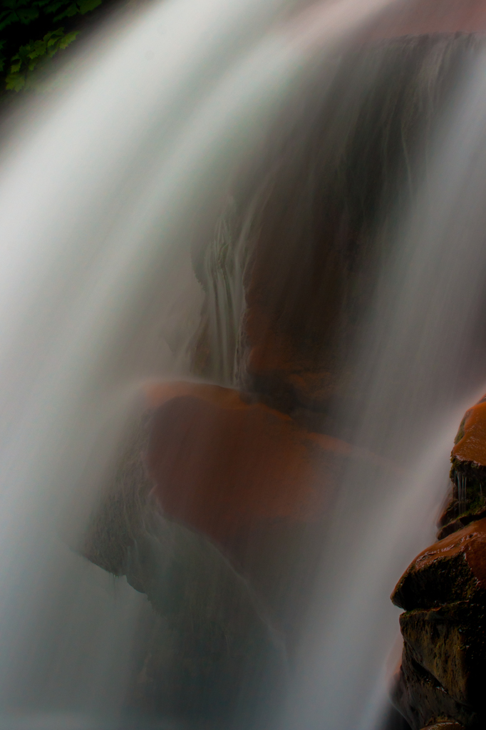 Rock and veil