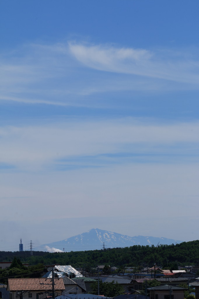 鳥海山遠望
