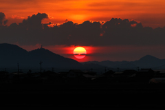 南秋の夜明け