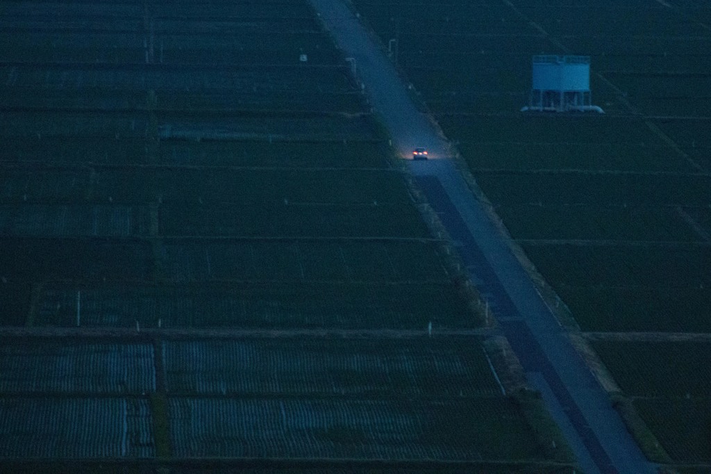 夕暮れののテールライト