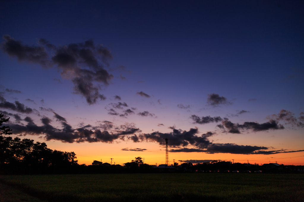 鉄塔のある夕景　Ⅰ 　