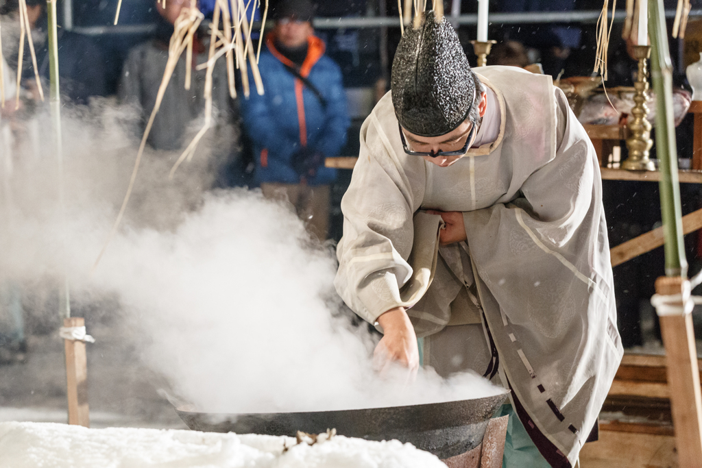  出羽風土記　鎮釜祭　２