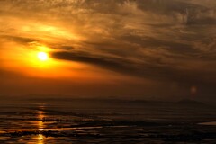 夜明けの水田平野