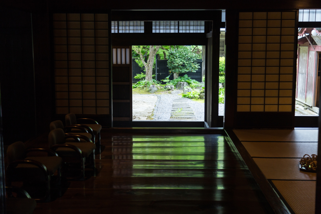 三浦館　玄関