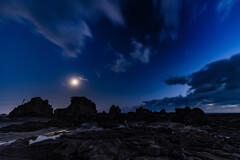 月夜の海岸
