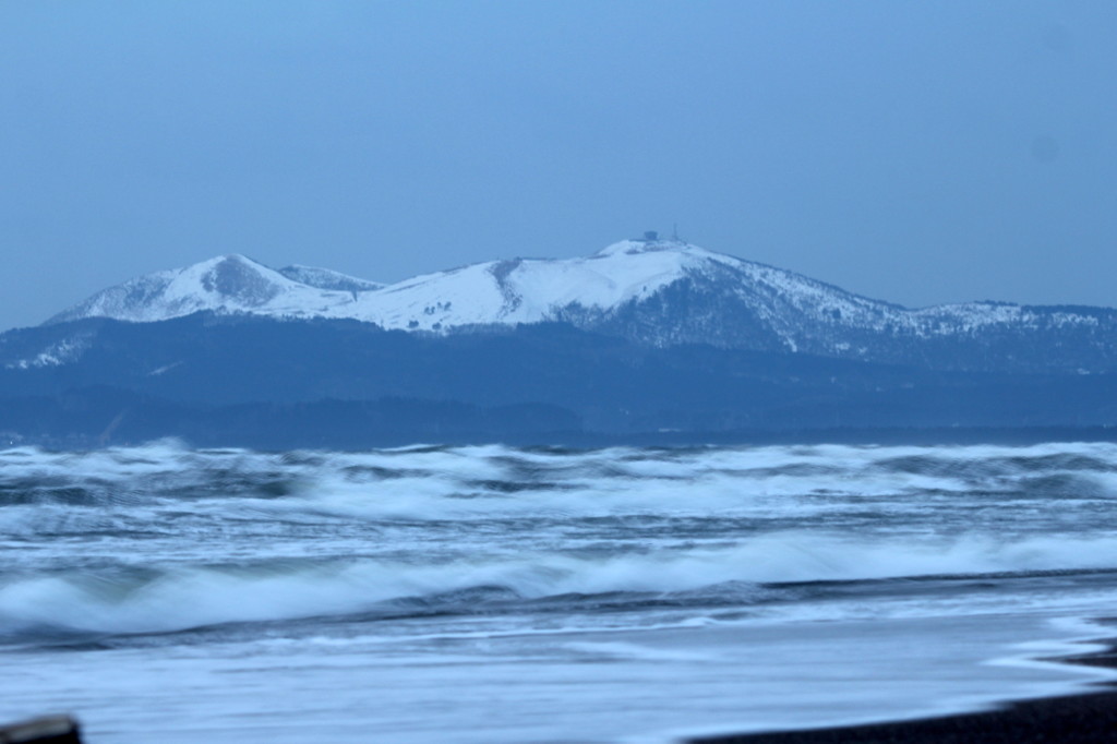 寒風山冠雪