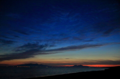 宵の海岸線