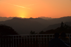 飛行機雲と夕暮れ、そして君と…