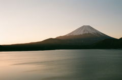朝富士の静寂