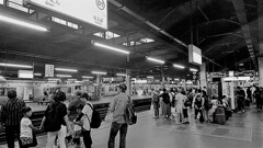 サッポロ駅、ホームにて