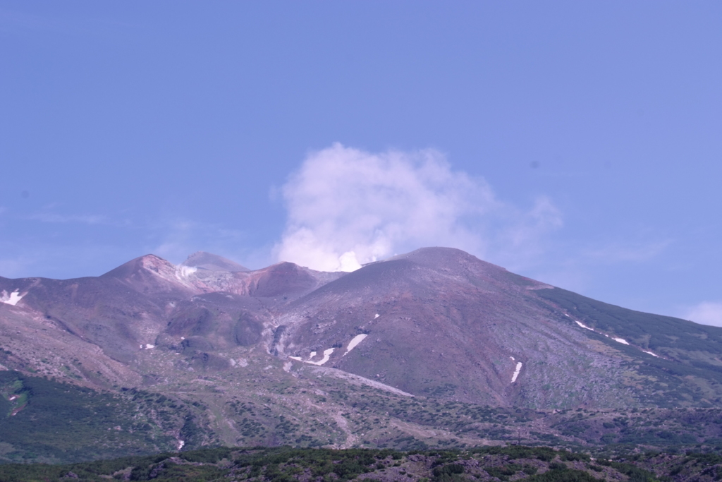 夏の十勝岳