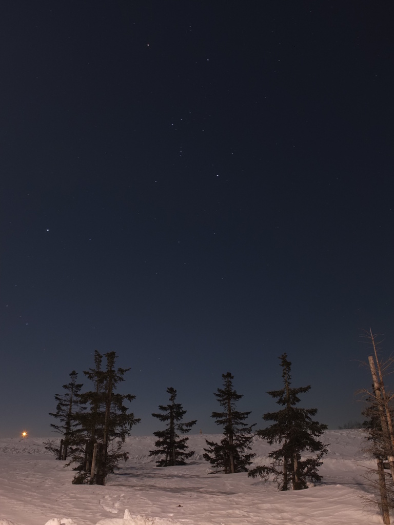 見上げてごらん北国の星を１