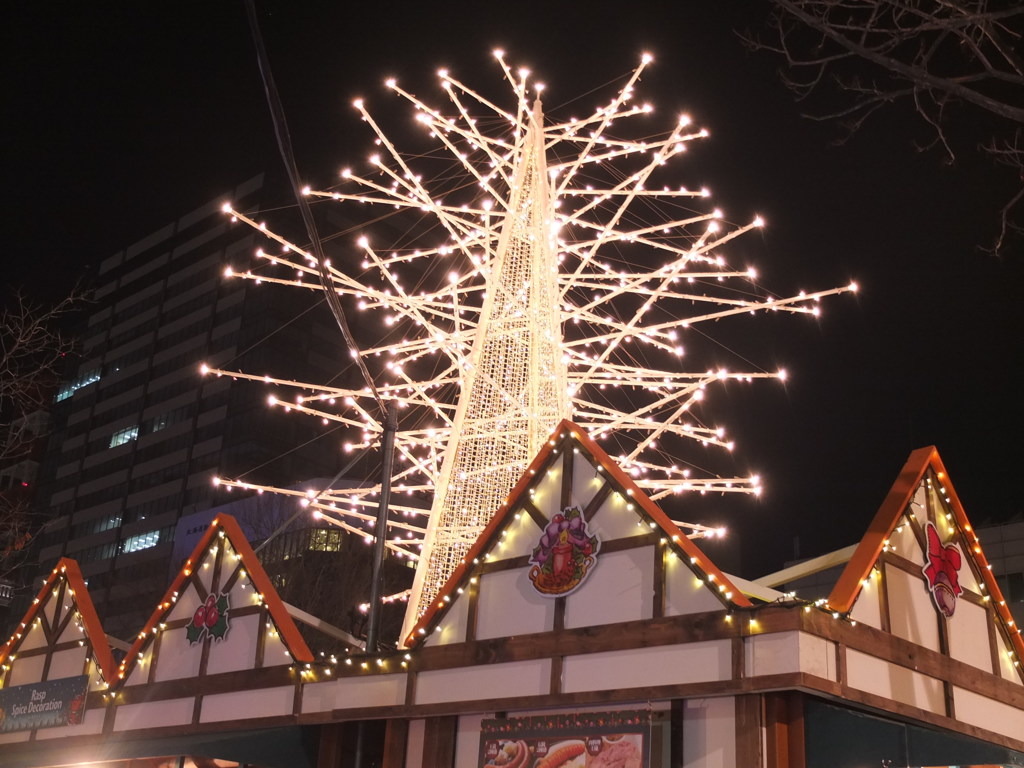 複雑に咲いてます