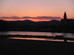 夕暮れの結婚式場