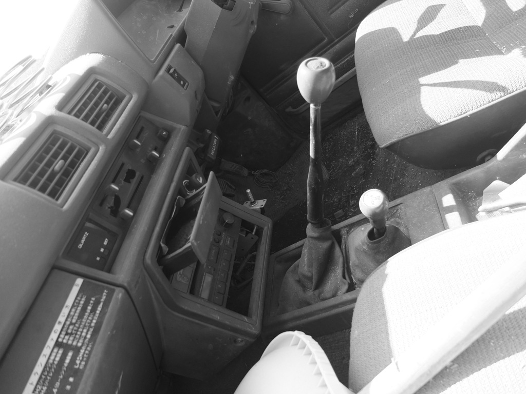 ４駆レバーもついてるぞー