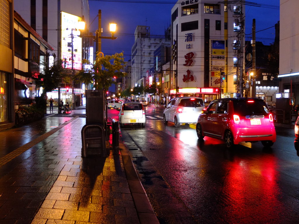 雨の街角