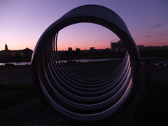 夕焼けとオブジェ